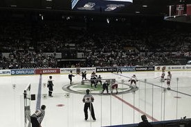 开云官网-尤文图斯教练压力巨大！，莱万多夫斯基遭遇三持续失利再创辉煌时刻